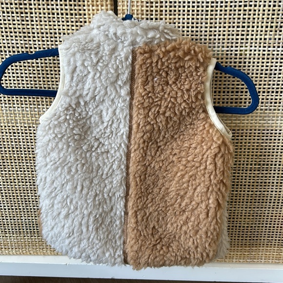Baby Patagonia Retro-X Fleece Vest - Picture 4 of 4